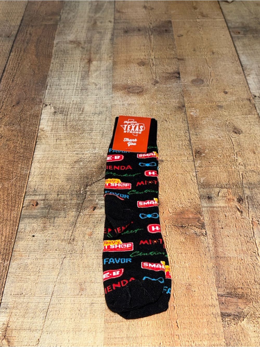 HEB Grocery Store Logo Socks Long Texas Strong New75% Cotton 21% Nylon 4% Lycra